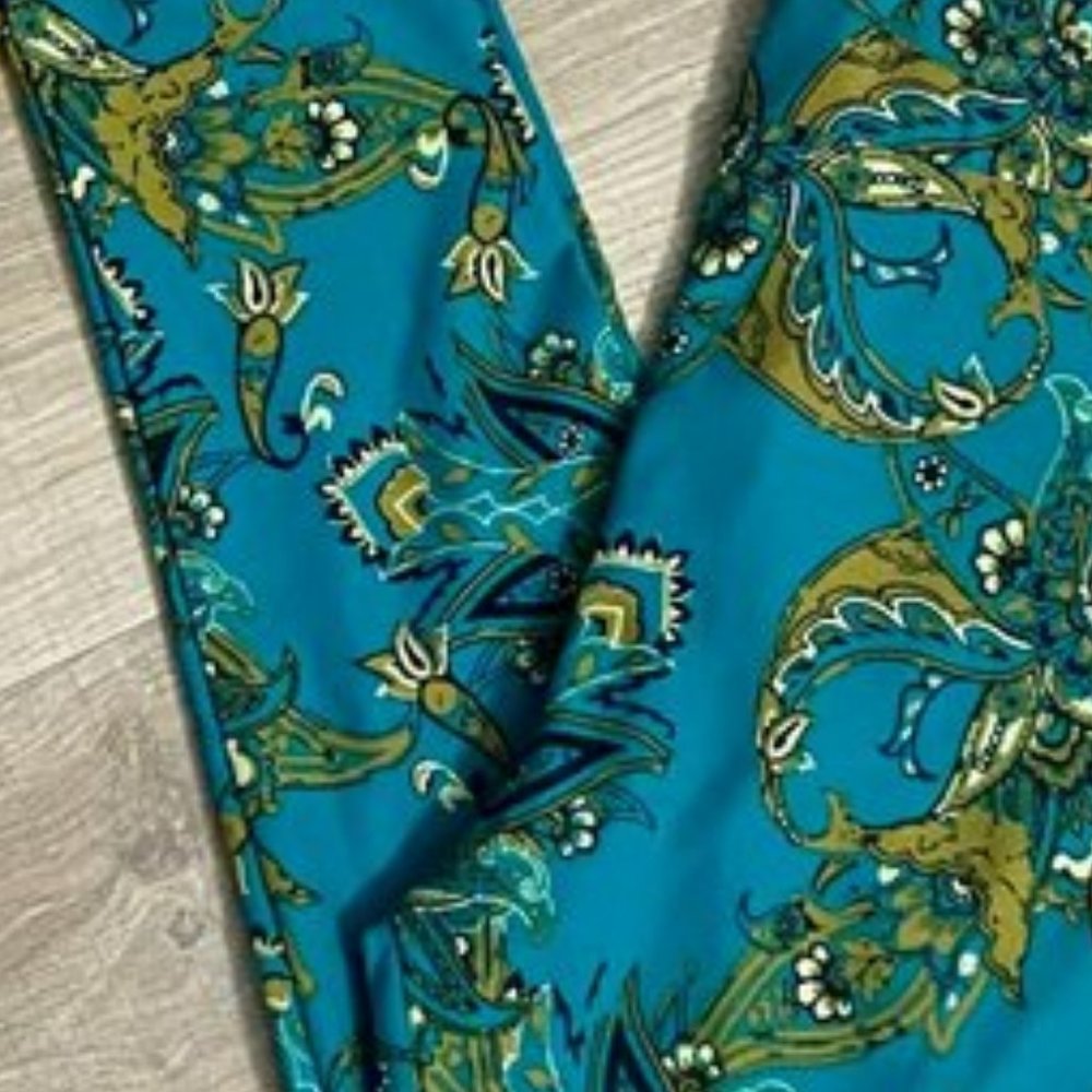 New TC LuLaRoe Leggings teal paisley